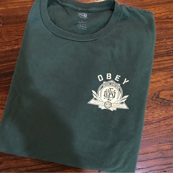 🌊OBEY Brand Tee - Picture 1 of 6